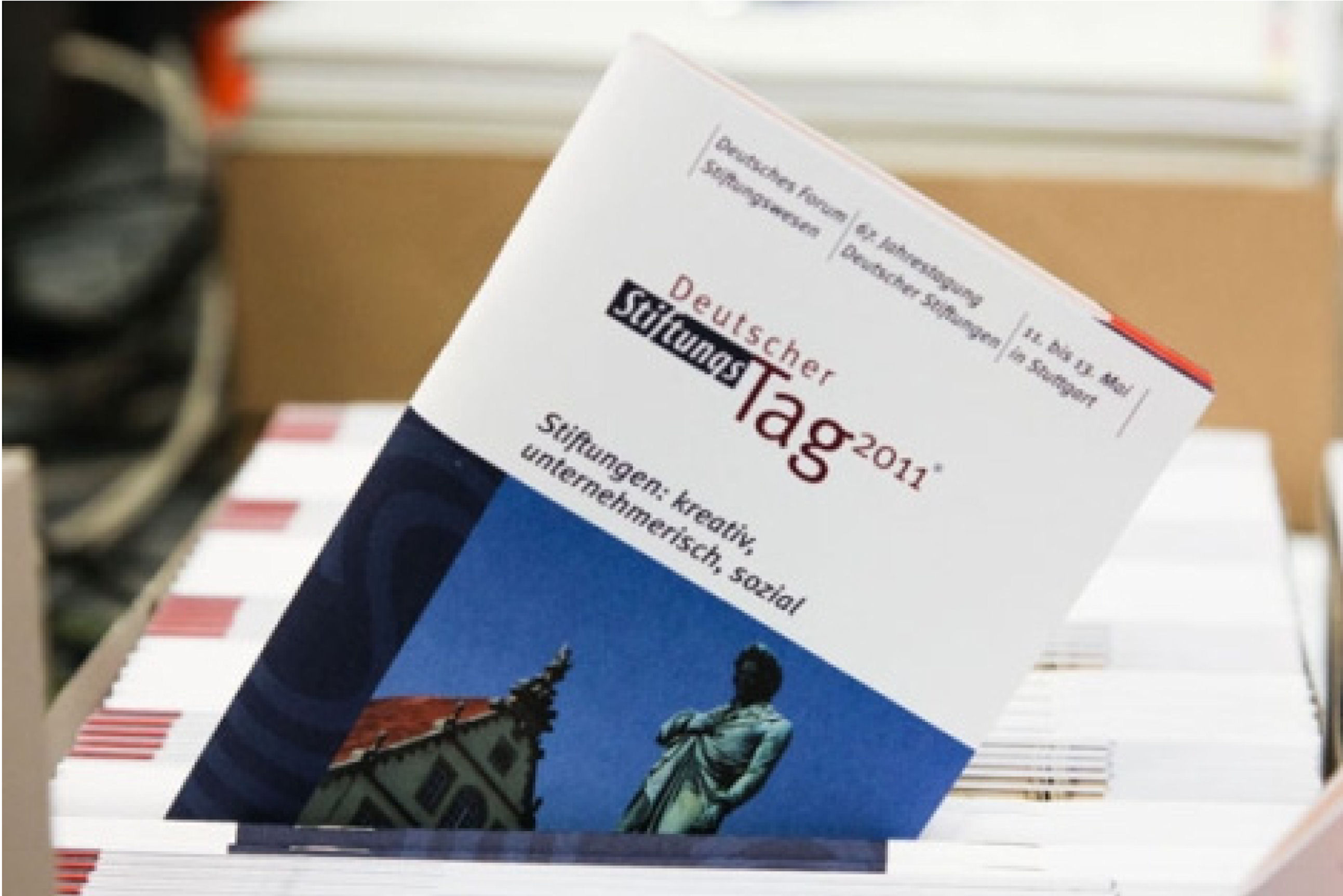 Flyer des Deutschen Stiftungstages 2011